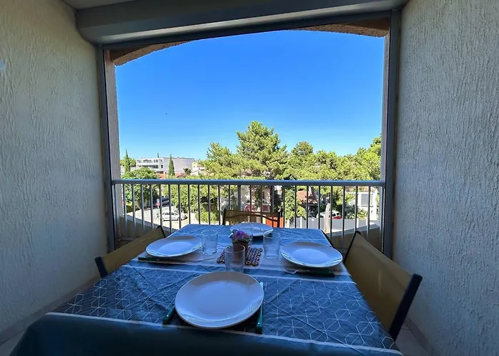 Apartmán T2 Pres De La Avec Parking A - Fr-1-388-246 *
